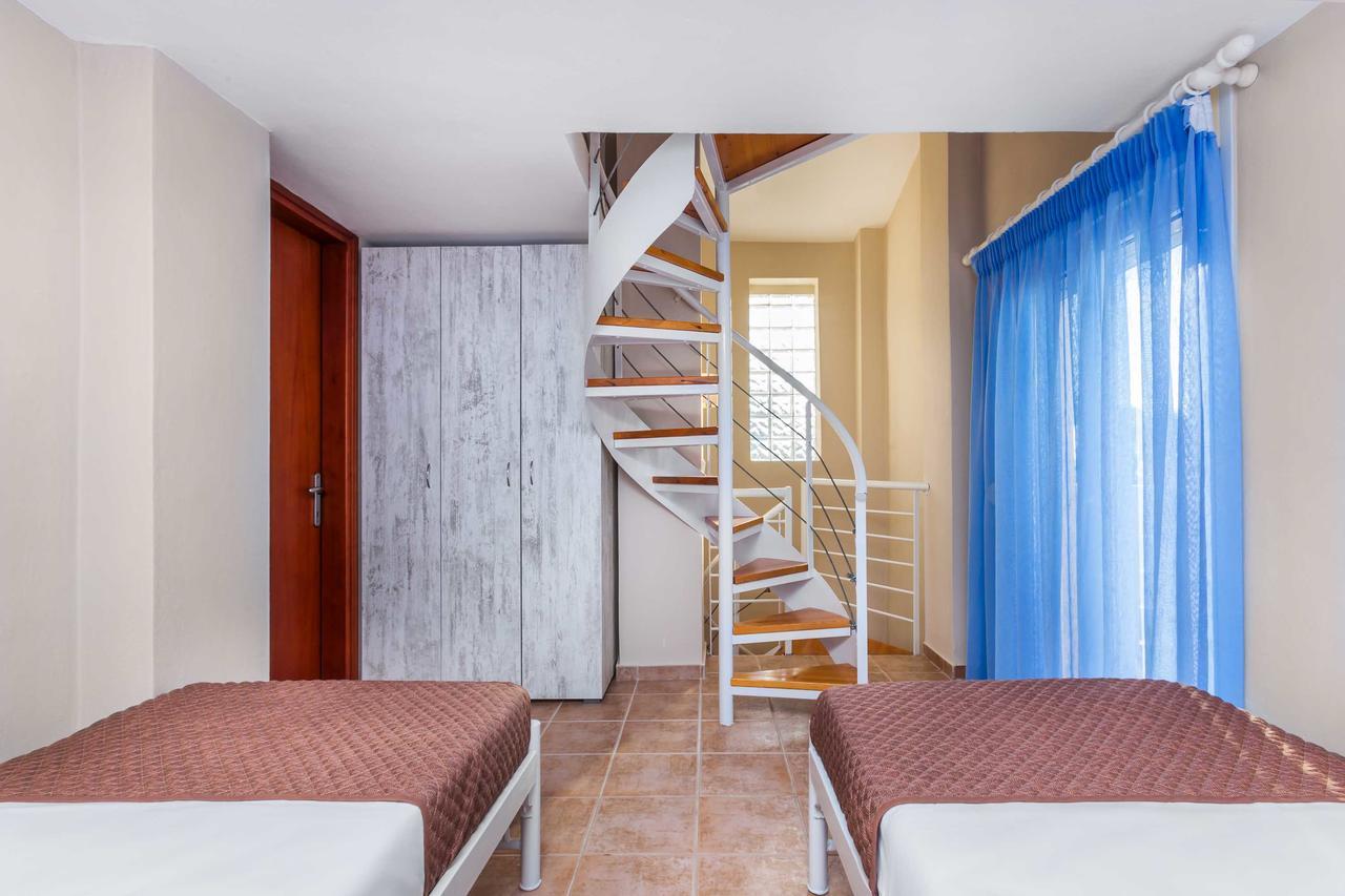 Sunset Villas 포씨디 외부 사진