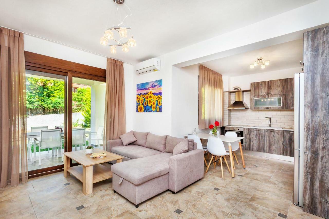 Sunset Villas 포씨디 외부 사진